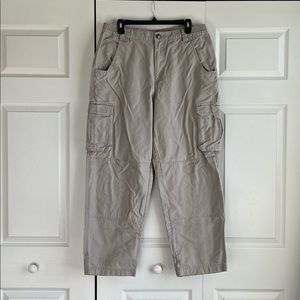 Men’s Cabela 34/30 Cargo Pants. EUC